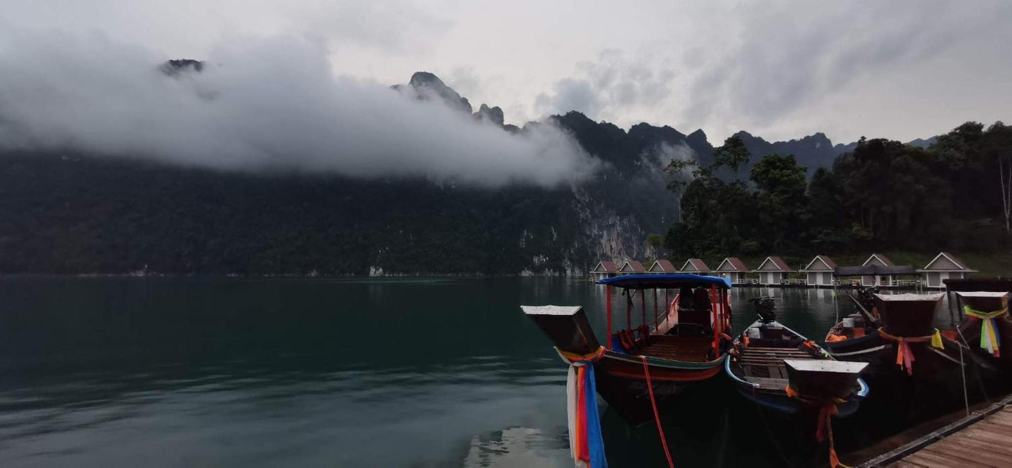 Bed and Breakfast Khaosok Happy House Khao Sok National Park Exterior foto